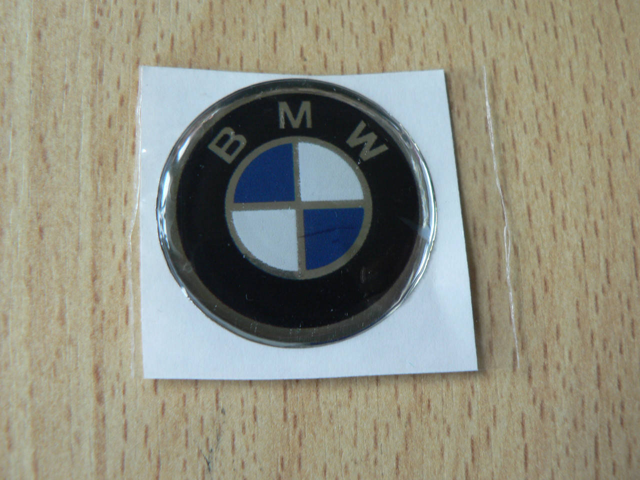 Наклейка s круглая BMW 30х30х1.2мм силиконовая эмблема логотип марка бренд в круге на авто 3М БМВ, Черный
Наклейка s круглая BMW 30х30х1.2мм силиконовая эмблема логотип марка бренд в круге на авто 3М БМВ, Черный