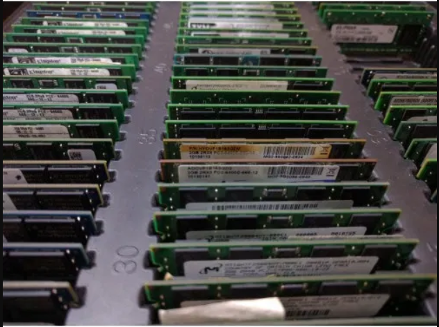 Оперативная память для ноутбука Sodimm DDR2 2gb 800mhz PC2-6400S (Разный Бренд...) бу
Оперативная память для ноутбука Sodimm DDR2 2gb 800mhz PC2-6400S (Разный Бренд...) бу
