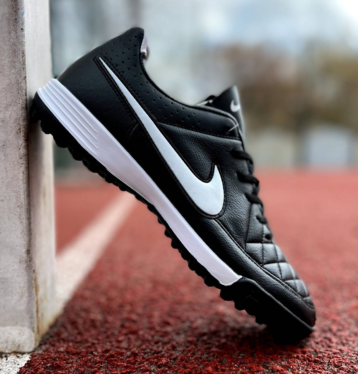 Сороконожки Nike Tiempo 40-45р 44, Черный
Сороконожки Nike Tiempo 40-45р 44, Черный