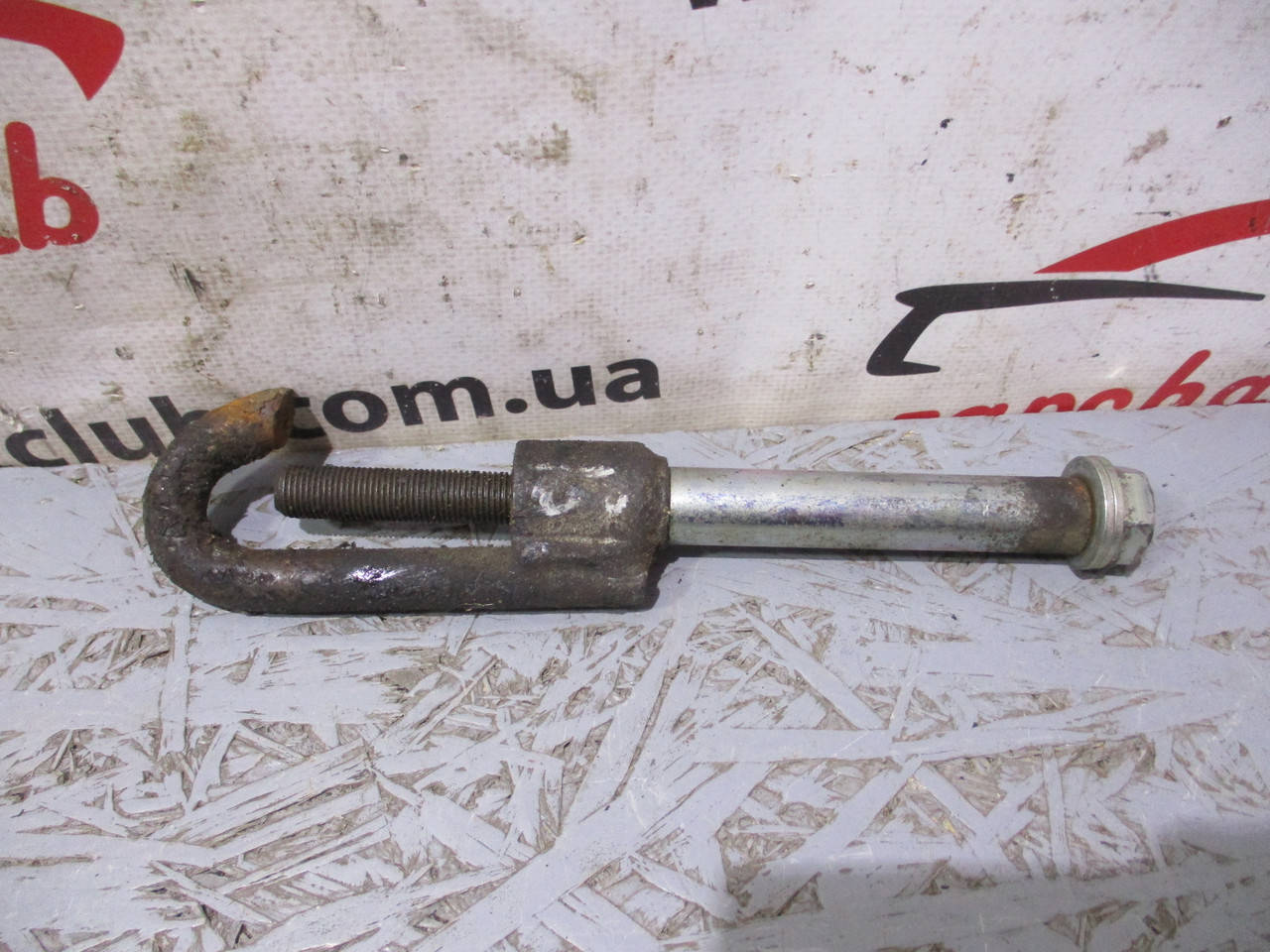 Крепление запасного колеса в сборе MB015070, MN100045, MB844583 9917932 Outlander XL Mitsubishi
Крепление запасного колеса в сборе MB015070, MN100045, MB844583 9917932 Outlander XL Mitsubishi