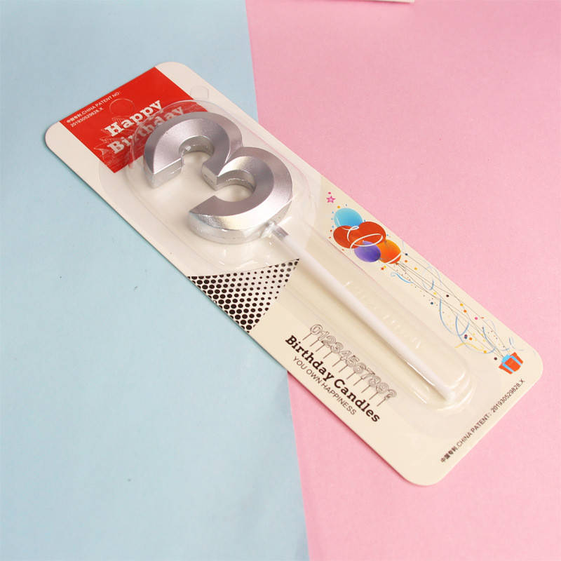 Свеча в торт серебро 3
Свеча в торт серебро 3