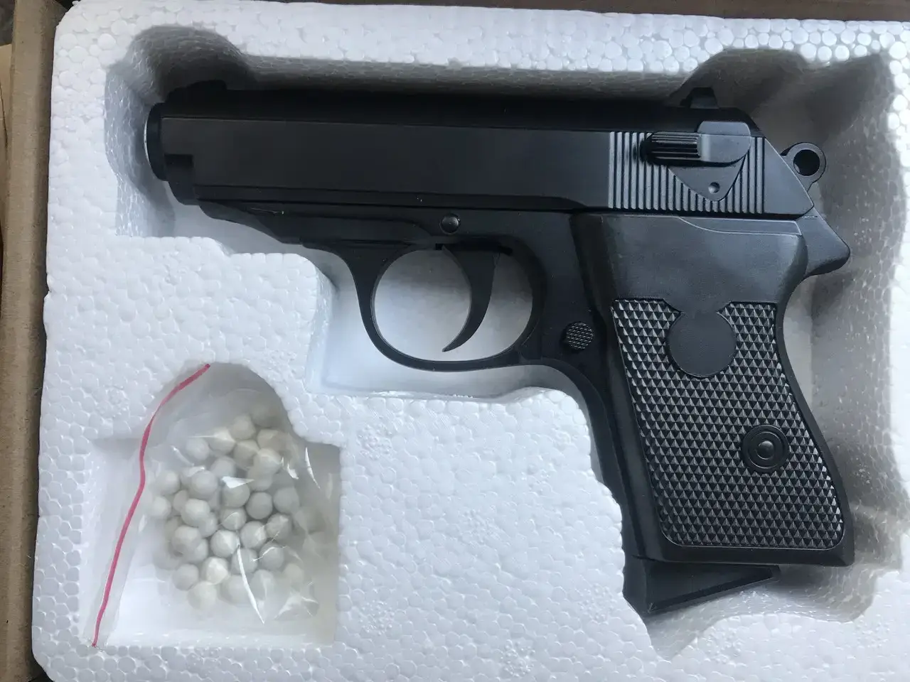 Игрушечный металлический пистолет детский ZM 02 пистолет Walther PPK. Не ПМ Макаров, Черный
Игрушечный металлический пистолет детский ZM 02 пистолет Walther PPK. Не ПМ Макаров, Черный
