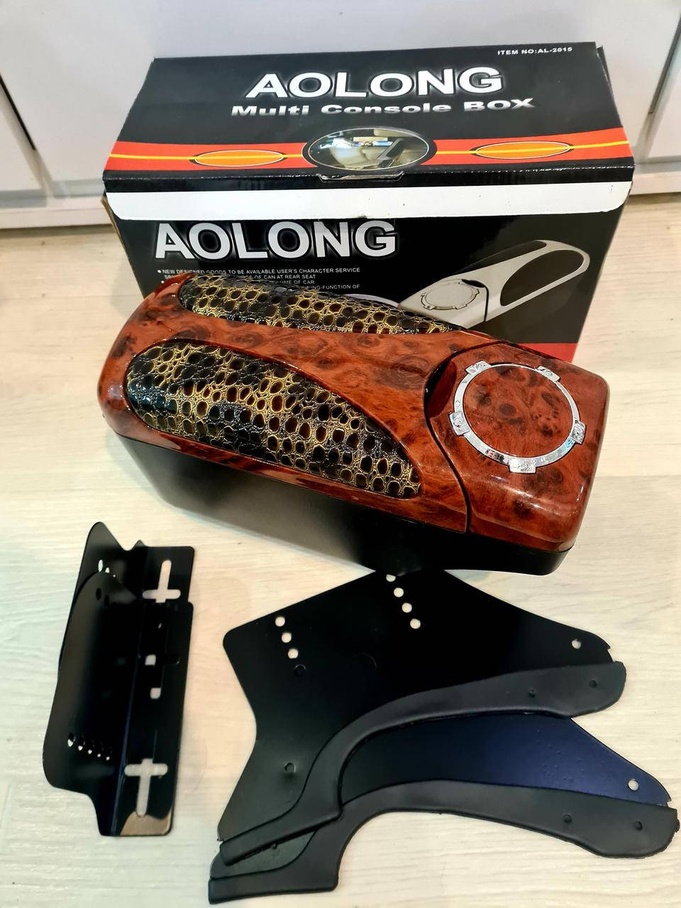 Подлокотник универсальный автомобильный 48001 дерево Коричневый 
Подлокотник универсальный автомобильный 48001 дерево Коричневый