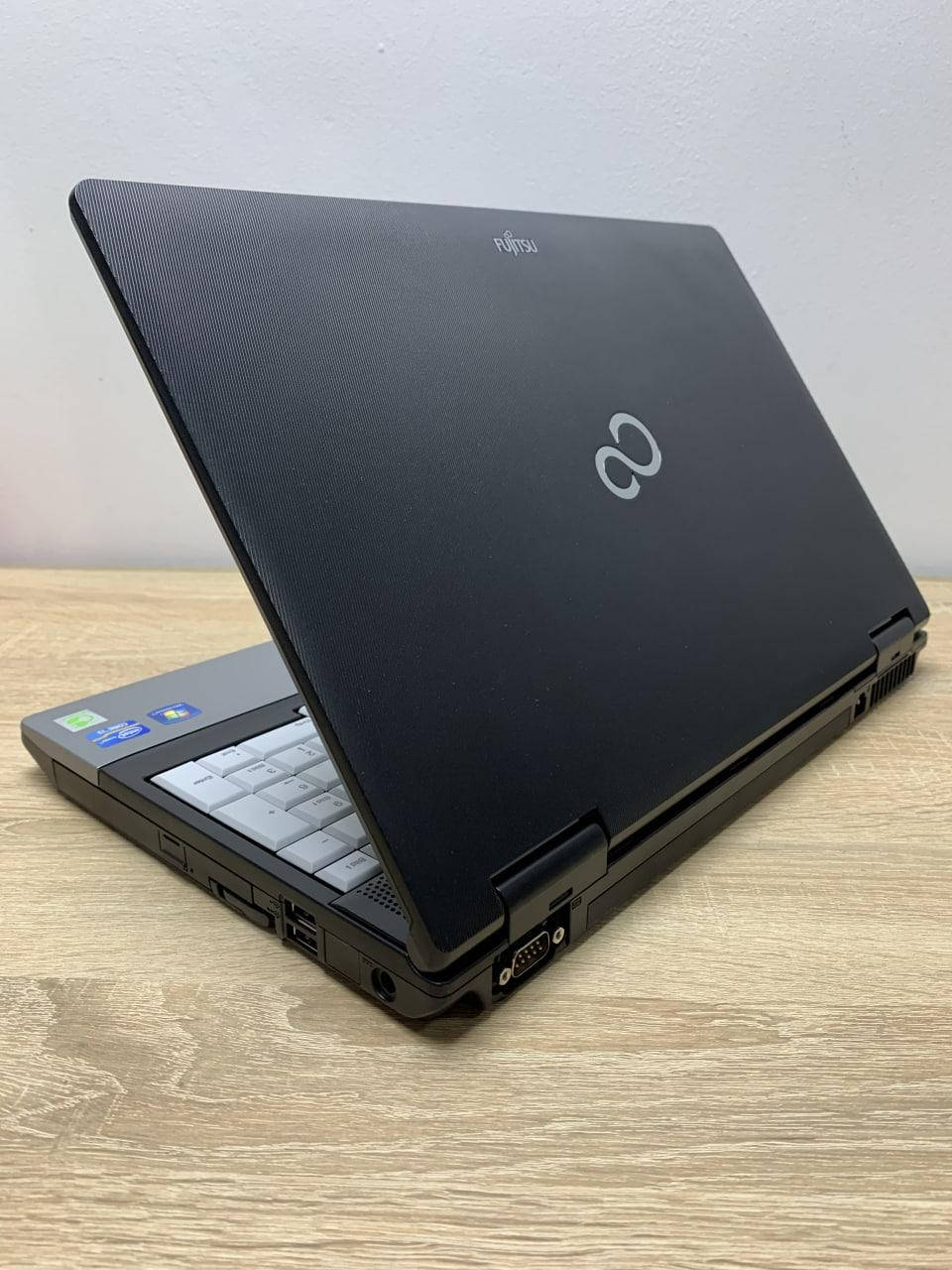 Ноутбук Fujitsu E752, 15.6" (1366х768), Intel Core i3-3110M 2.4GHz, RAM 8ГБ, SSD 120ГБ
Ноутбук Fujitsu E752, 15.6" (1366х768), Intel Core i3-3110M 2.4GHz, RAM 8ГБ, SSD 120ГБ