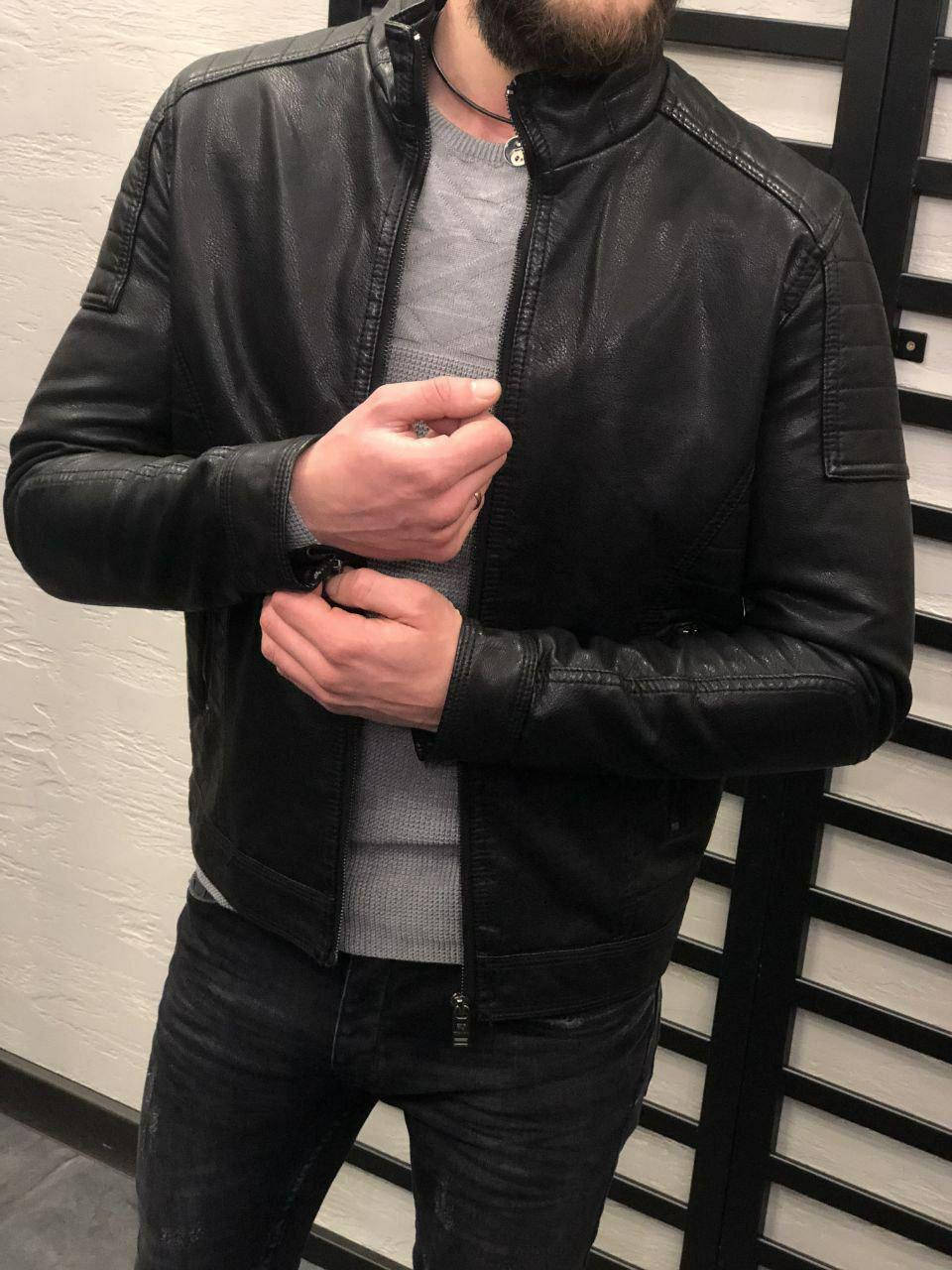 Мужская кожаная куртка черная / кожанка мужская / ЛЮКС КАЧЕСТВО / Мужская кожанка экокожа(кожзам) M
Мужская кожаная куртка черная / кожанка мужская / ЛЮКС КАЧЕСТВО / Мужская кожанка экокожа(кожзам) M