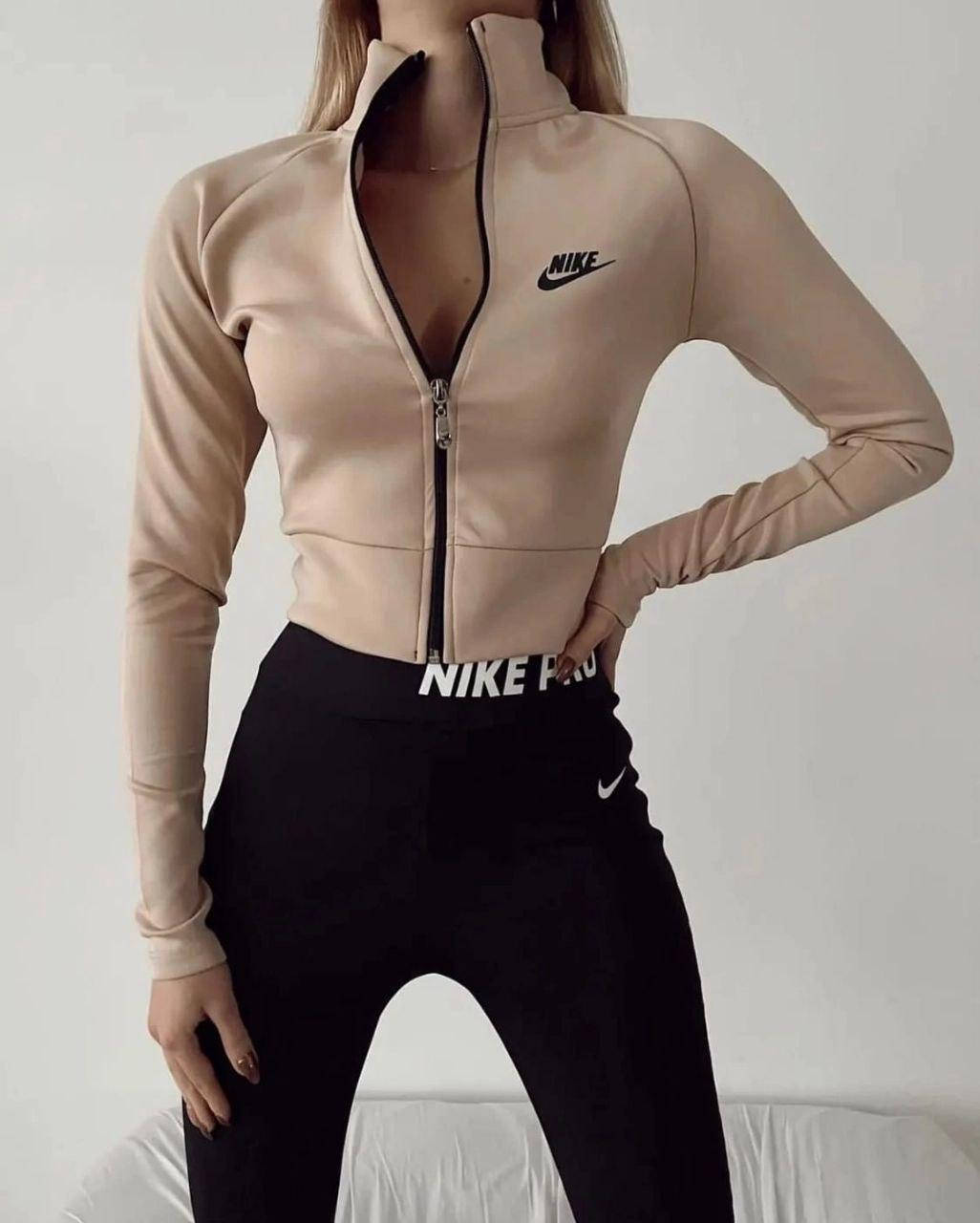 Спортивный женский костюм Nike: кофта и леггинсы с высокой посадкой/ 8 цветов черный/беж, SM
Спортивный женский костюм Nike: кофта и леггинсы с высокой посадкой/ 8 цветов черный/беж, SM