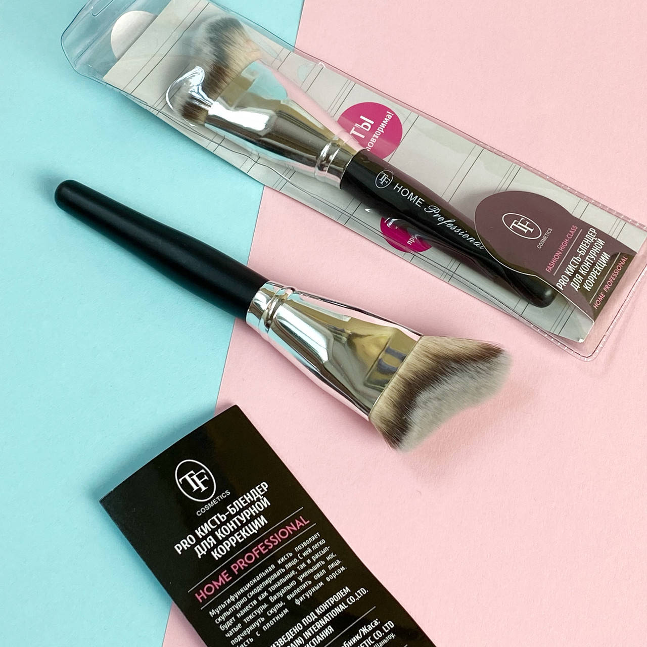 Кисть-блендер для контурной коррекции лица TF HS 02
Кисть-блендер для контурной коррекции лица TF HS 02