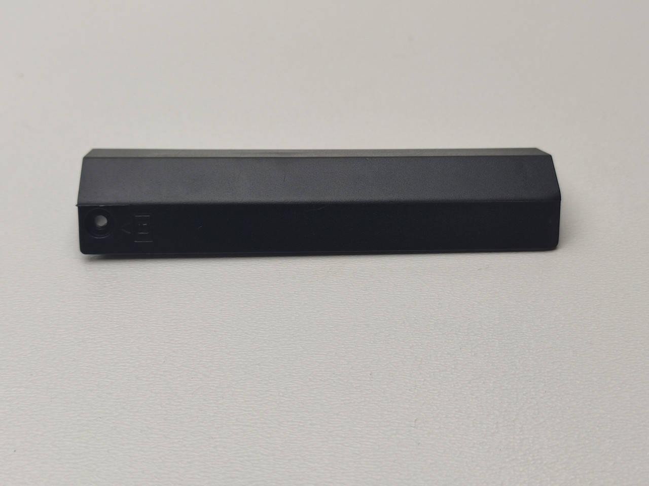 Lenovo Thinkpad T420, T420I (версия без выреза под Smartcard reader) Корпус E (сервисный люк HDD) нов
Lenovo Thinkpad T420, T420I (версия без выреза под Smartcard reader) Корпус E (сервисный люк HDD) нов
