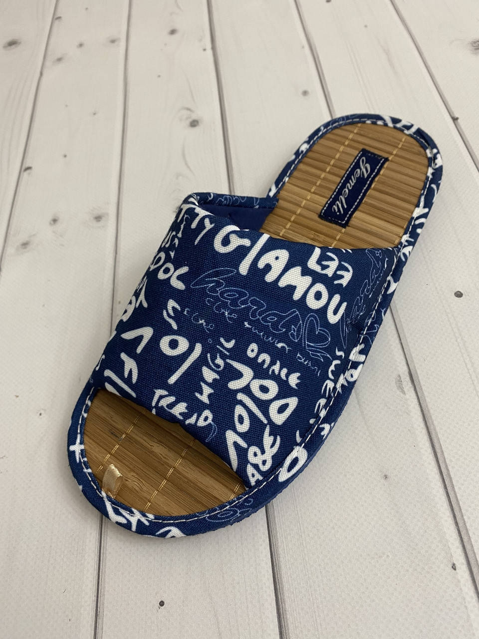 Женские тапочки Gemelli 36,37,38,39 размер в размер.Натуральные и лёгкие для вас., Синий
Женские тапочки Gemelli 36,37,38,39 размер в размер.Натуральные и лёгкие для вас., Синий