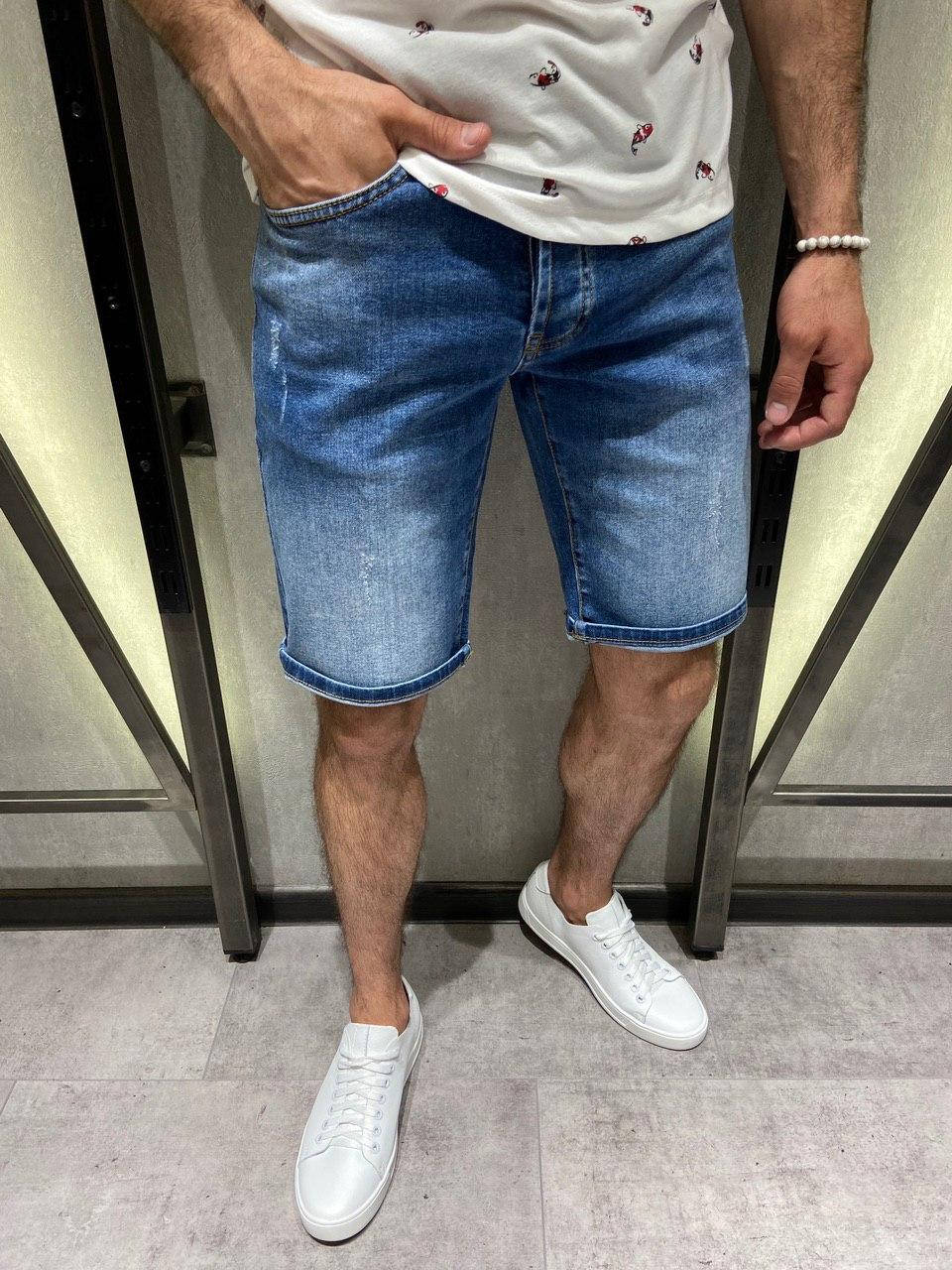 Мужские джинсовые шорты (синие с белым) модель 2020 года XXL, Голубой
Мужские джинсовые шорты (синие с белым) модель 2020 года XXL, Голубой