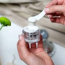 Интенсивный антивозрастной крем-лифтинг для кожи вокруг глаз Thalgo Exception Marine Eyelid Lifting Cream
Интенсивный антивозрастной крем-лифтинг для кожи вокруг глаз Thalgo Exception Marine Eyelid Lifting Cream