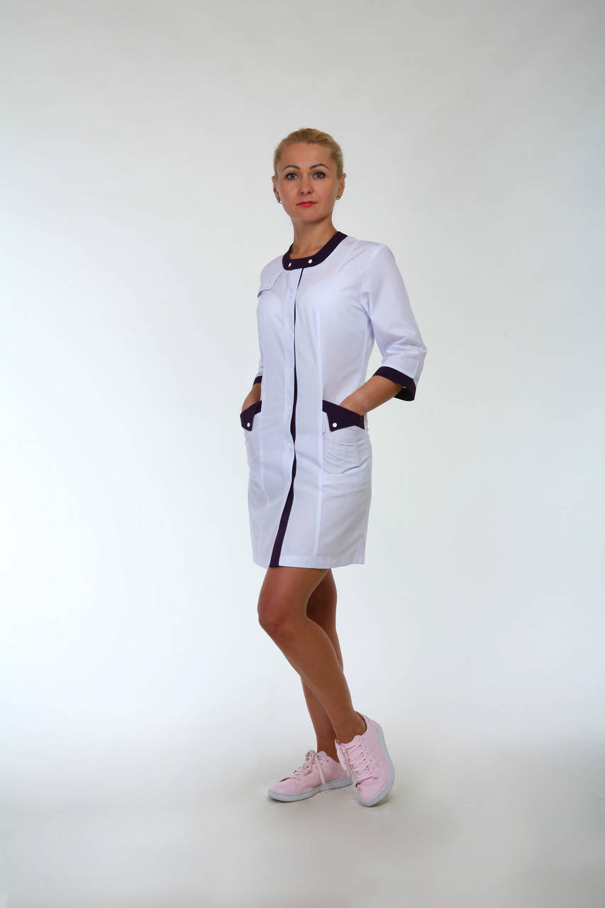 Медицинский халат с фиолетовой вставкой размер:42-60, Белый 
Медицинский халат с фиолетовой вставкой размер:42-60, Белый