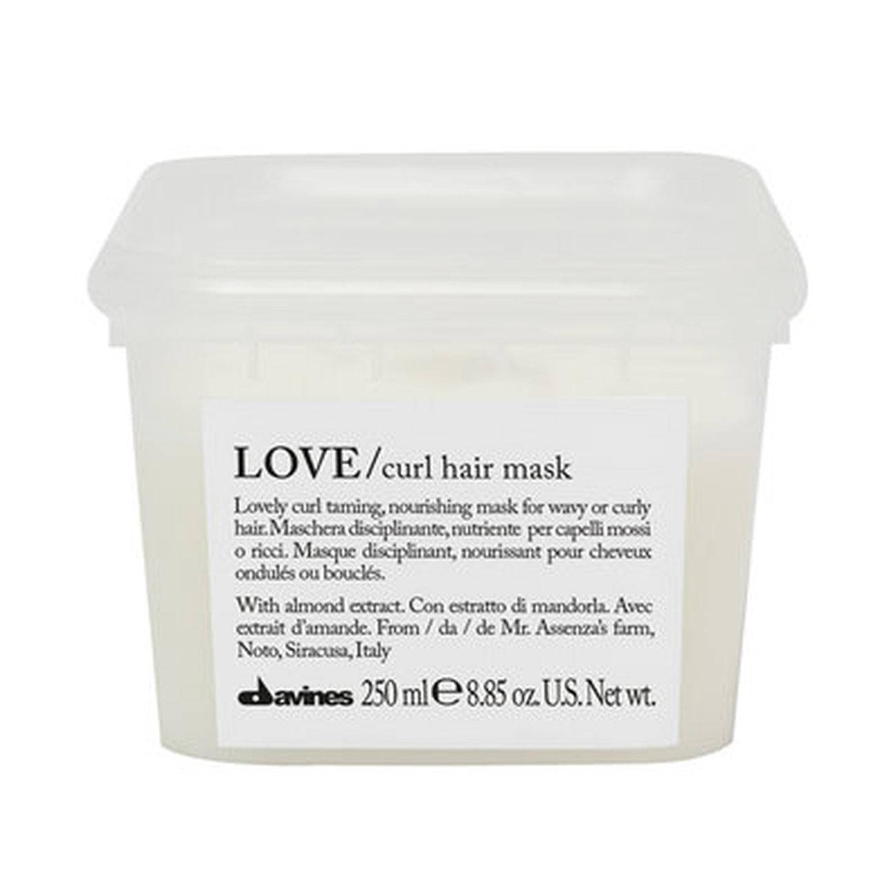 Питательная маска для волнистых и сильно вьющихся волос Davines Love Curl hair mask 250 мл
Питательная маска для волнистых и сильно вьющихся волос Davines Love Curl hair mask 250 мл