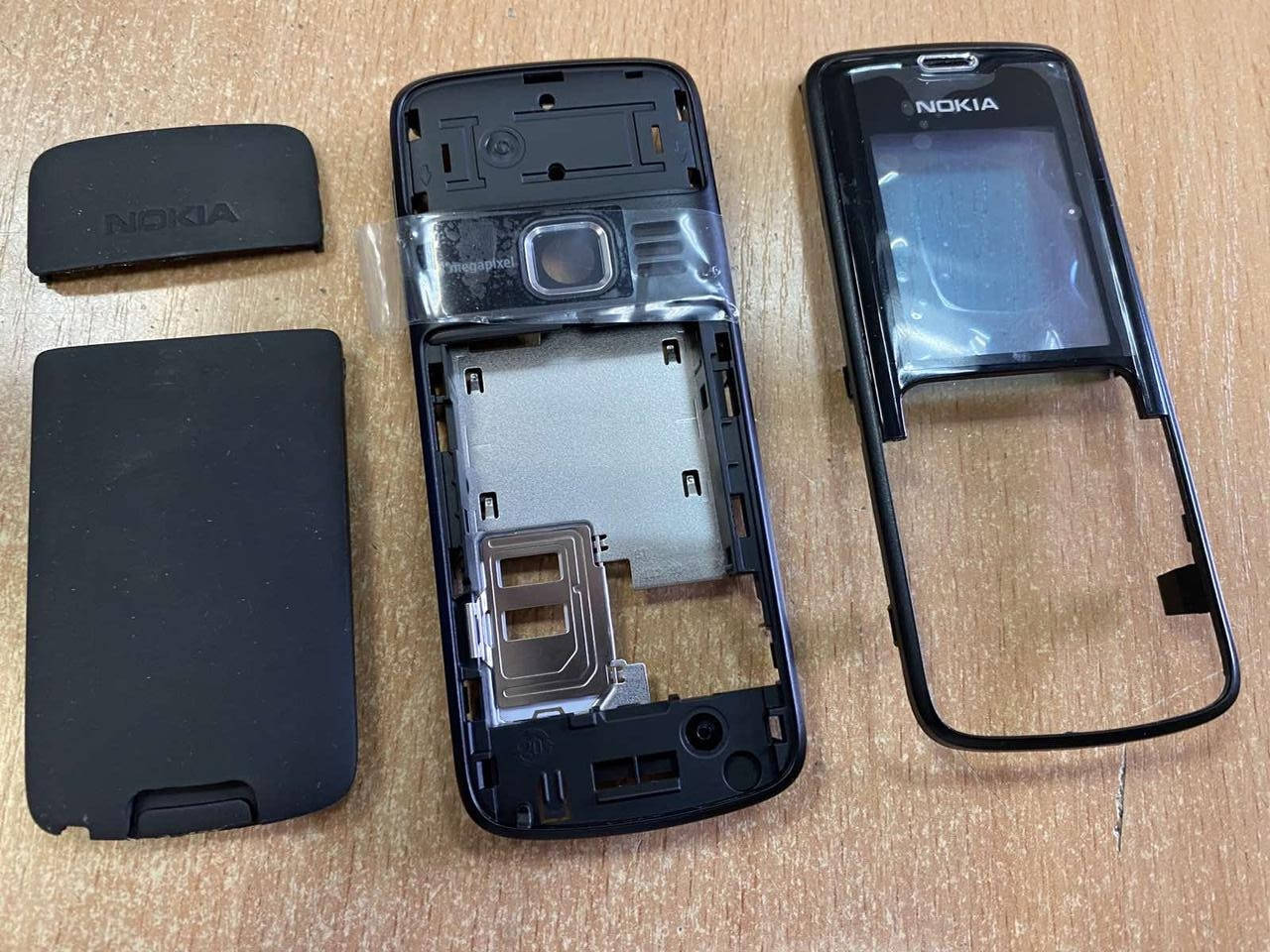 Корпус для Nokia 3110с.Панель со стеклом.средняя часть,задняя крышка,кнопка включения
Корпус для Nokia 3110с.Панель со стеклом.средняя часть,задняя крышка,кнопка включения