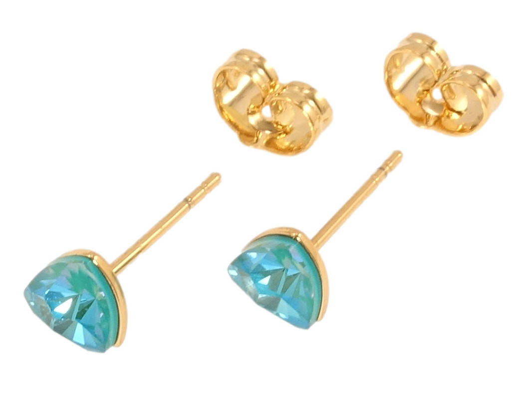 Серьги Xuping Позолота 18K с кр-ми Swarovski гвоздики (пусеты) "Кристальные треугольники Laguna Delite 6х6мм"
Серьги Xuping Позолота 18K с кр-ми Swarovski гвоздики (пусеты) "Кристальные треугольники Laguna Delite 6х6мм"