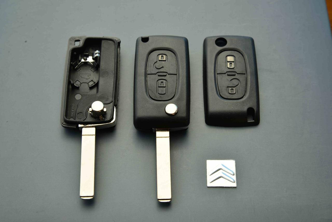 Корпус выкидного ключа для Citroen C1, C2, С3, С4,Berlingo (Ситроен Берлинго) 2 - кнопки батарейка на корпусе
Корпус выкидного ключа для Citroen C1, C2, С3, С4,Berlingo (Ситроен Берлинго) 2 - кнопки батарейка на корпусе