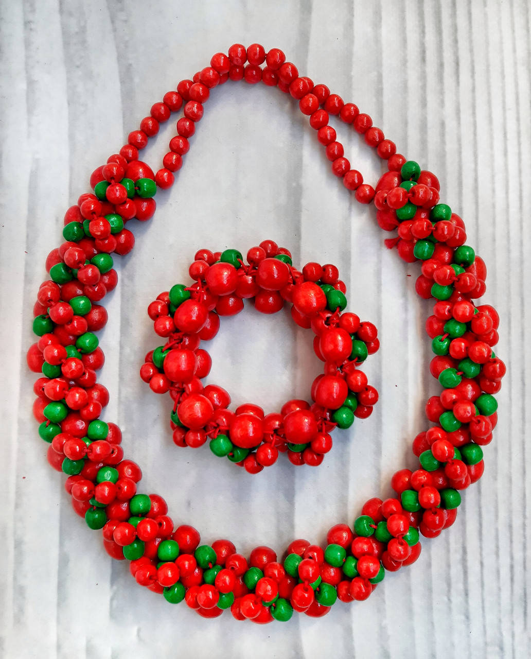 Набір намисто та браслет Гламур червоно-зелений.
Набір намисто та браслет Гламур червоно-зелений.