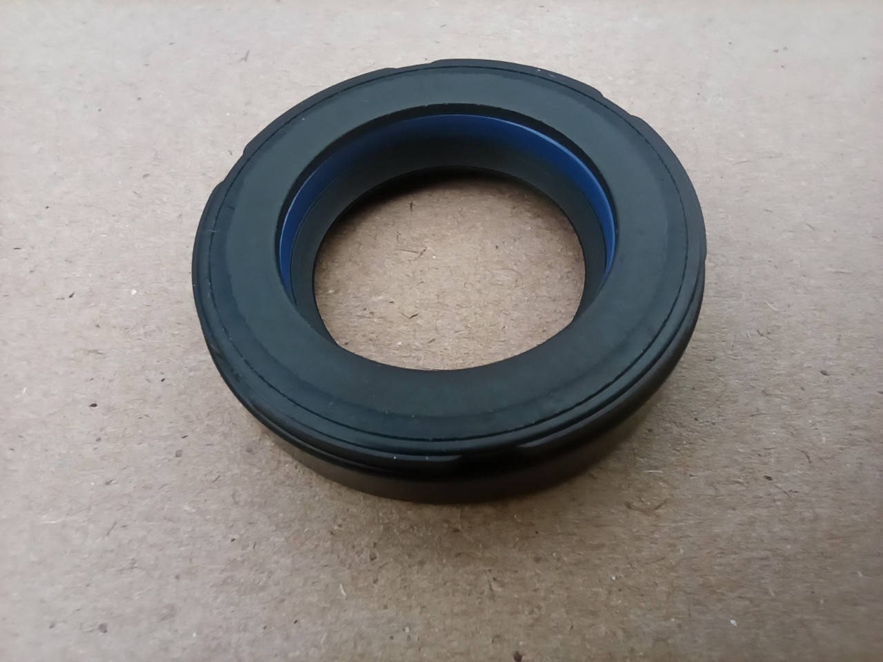 Сальник рулевой рейки 25*39,5*8
Сальник рулевой рейки 25*39,5*8