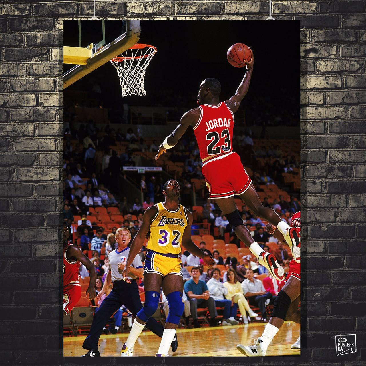 Постер "Майкл Джордан в прыжке у корзины" Michael Jordan, баскетбол. Размер 60x43см (A2). Глянцевая бумага
Постер "Майкл Джордан в прыжке у корзины" Michael Jordan, баскетбол. Размер 60x43см (A2). Глянцевая бумага
