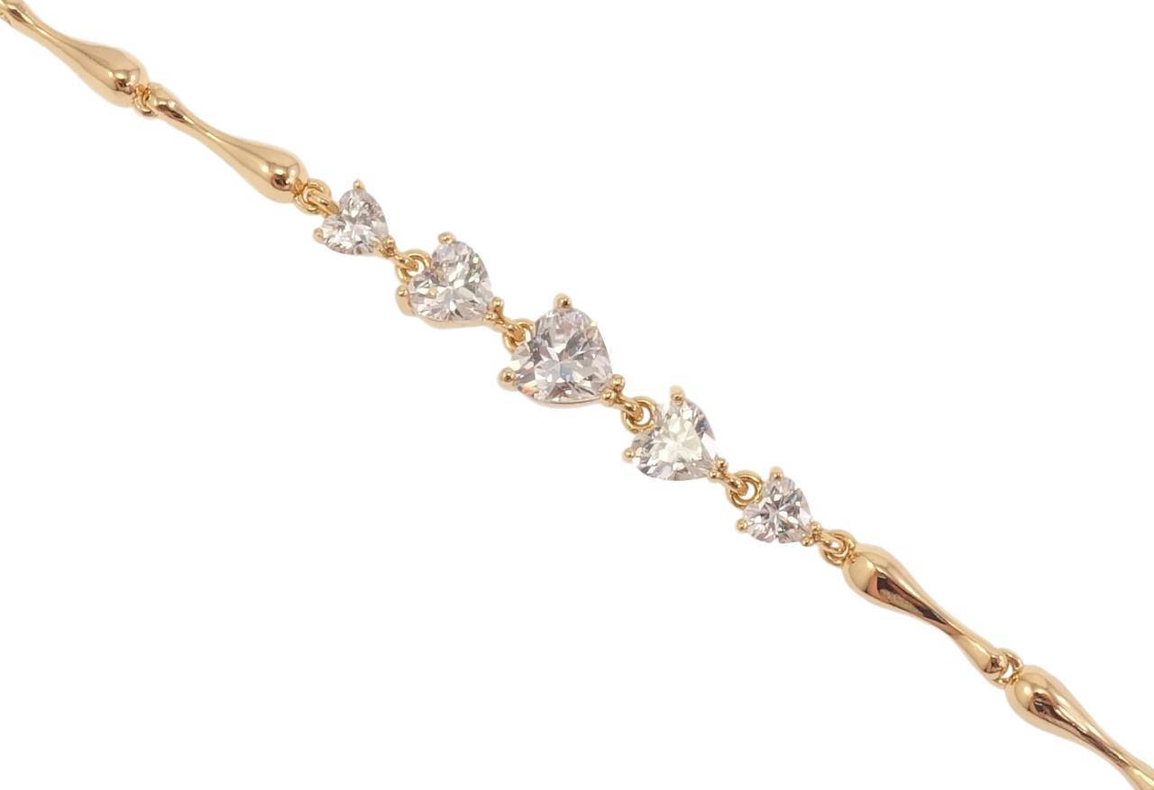 Браслет Xuping Позолота 18K "Пять кристальных сердечек" длина с доп.замком 17,19.5 х 2-3мм
Браслет Xuping Позолота 18K "Пять кристальных сердечек" длина с доп.замком 17,19.5 х 2-3мм