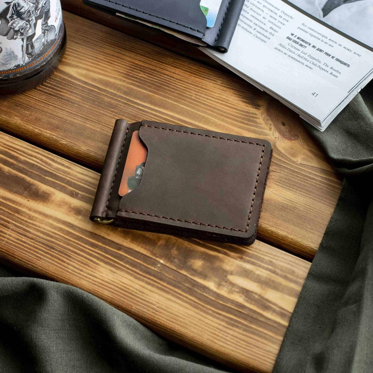 Зажим для денег . Зажим для купюр из натуральной кожи. Кожаный коричневый зажим мужской. Кожаный подарок
Зажим для денег . Зажим для купюр из натуральной кожи. Кожаный коричневый зажим мужской. Кожаный подарок