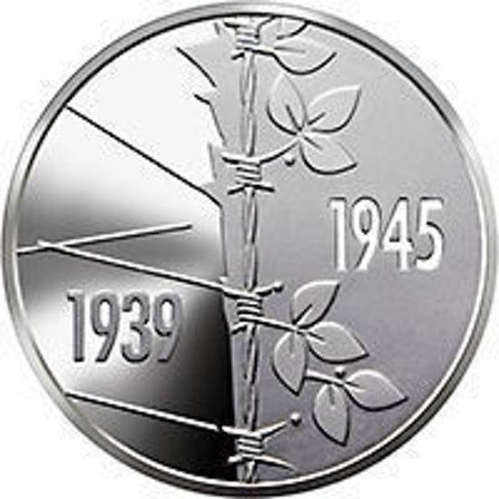Монета "75 лет победы над нацизмом во Второй мировой войне 1939 - 1945 годов" 5 гривен. 2020.
Монета "75 лет победы над нацизмом во Второй мировой войне 1939 - 1945 годов" 5 гривен. 2020.