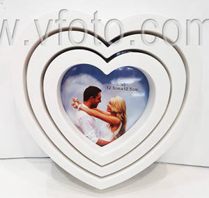 Фоторамка коллаж 3 Фото набор сердец белая/красная YW-008
Фоторамка коллаж 3 Фото набор сердец белая/красная YW-008