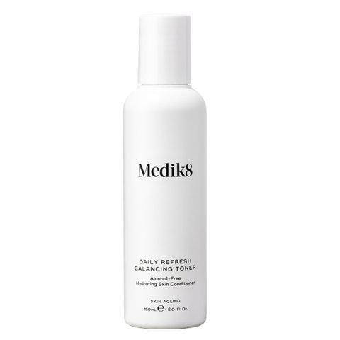 Medik8 Daily Refresh Balancing Toner Освежающий, выравнивающий баланс кожи тоник 150 мл
Medik8 Daily Refresh Balancing Toner Освежающий, выравнивающий баланс кожи тоник 150 мл