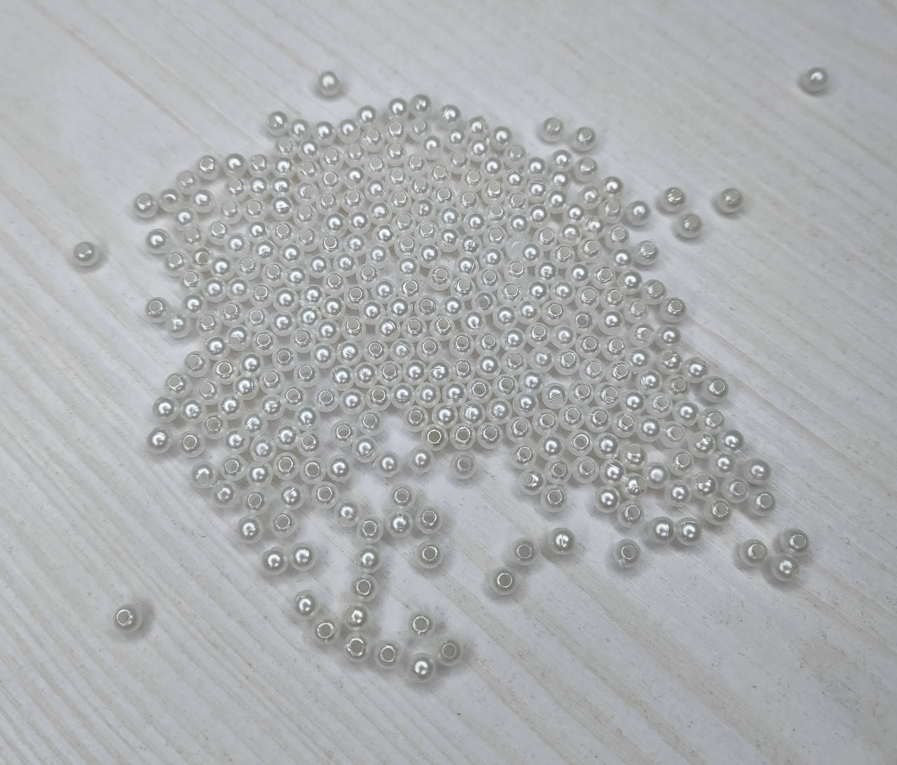 Бусины жемчуг 4мм
Бусины жемчуг 4мм