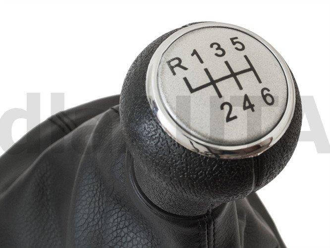 VW Passat B5 FL 00-05 ручка переключения передач серебро + чехол с рамкой 6 передач, арт. DA-11059
VW Passat B5 FL 00-05 ручка переключения передач серебро + чехол с рамкой 6 передач, арт. DA-11059