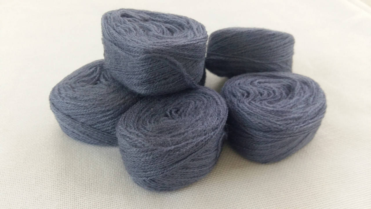 Акрил для вышивки: серый
Акрил для вышивки: серый