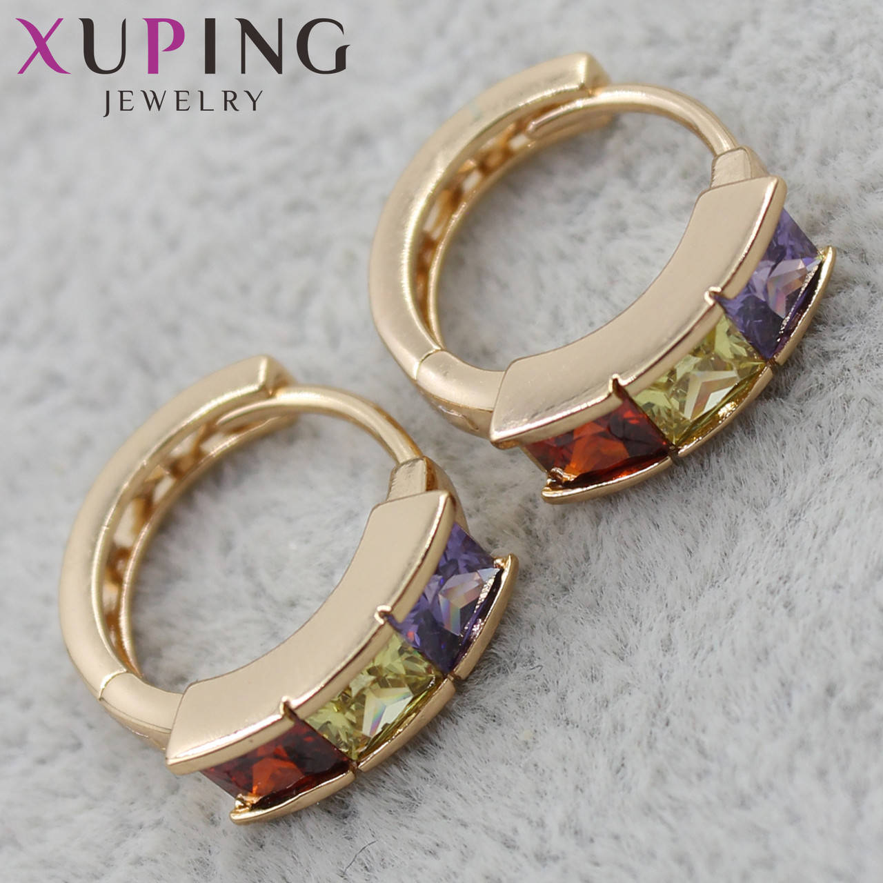 Серёжки женские золотистого цвета Xuping Jewelry кольца (конго) с разноцветными кристаллами 24K
Серёжки женские золотистого цвета Xuping Jewelry кольца (конго) с разноцветными кристаллами 24K