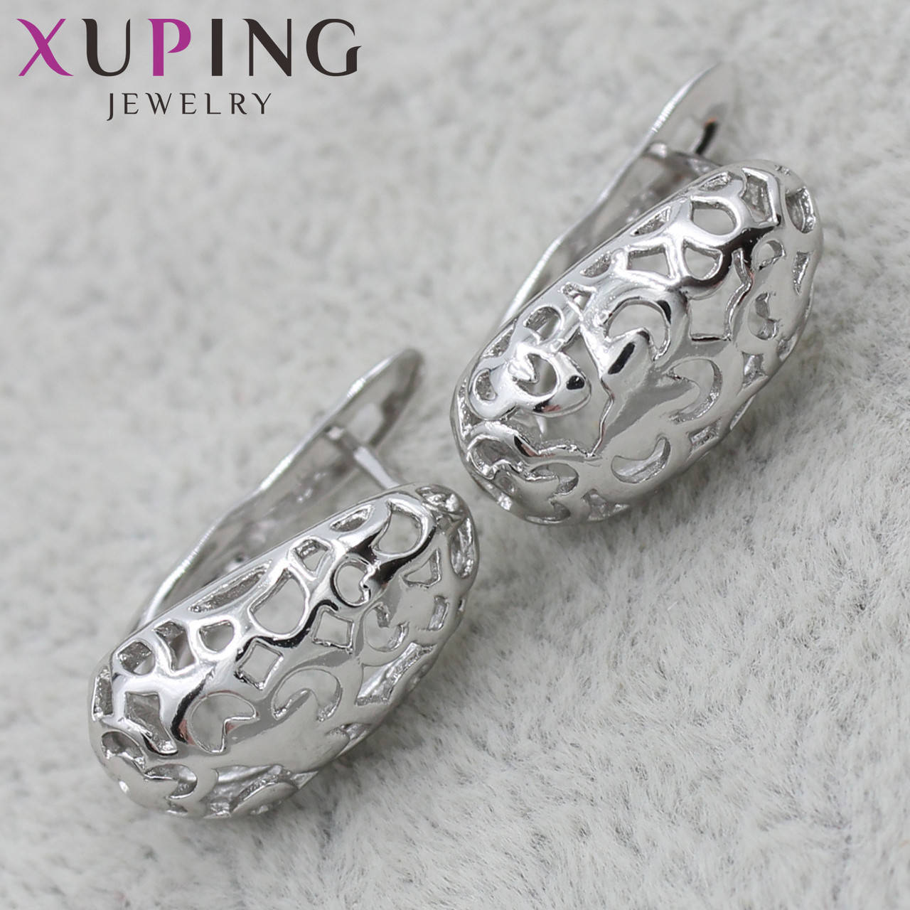 Серьги женские серебристого цвета Xuping Jewelry медицинская сталь английский замок с узорами 24K
Серьги женские серебристого цвета Xuping Jewelry медицинская сталь английский замок с узорами 24K
