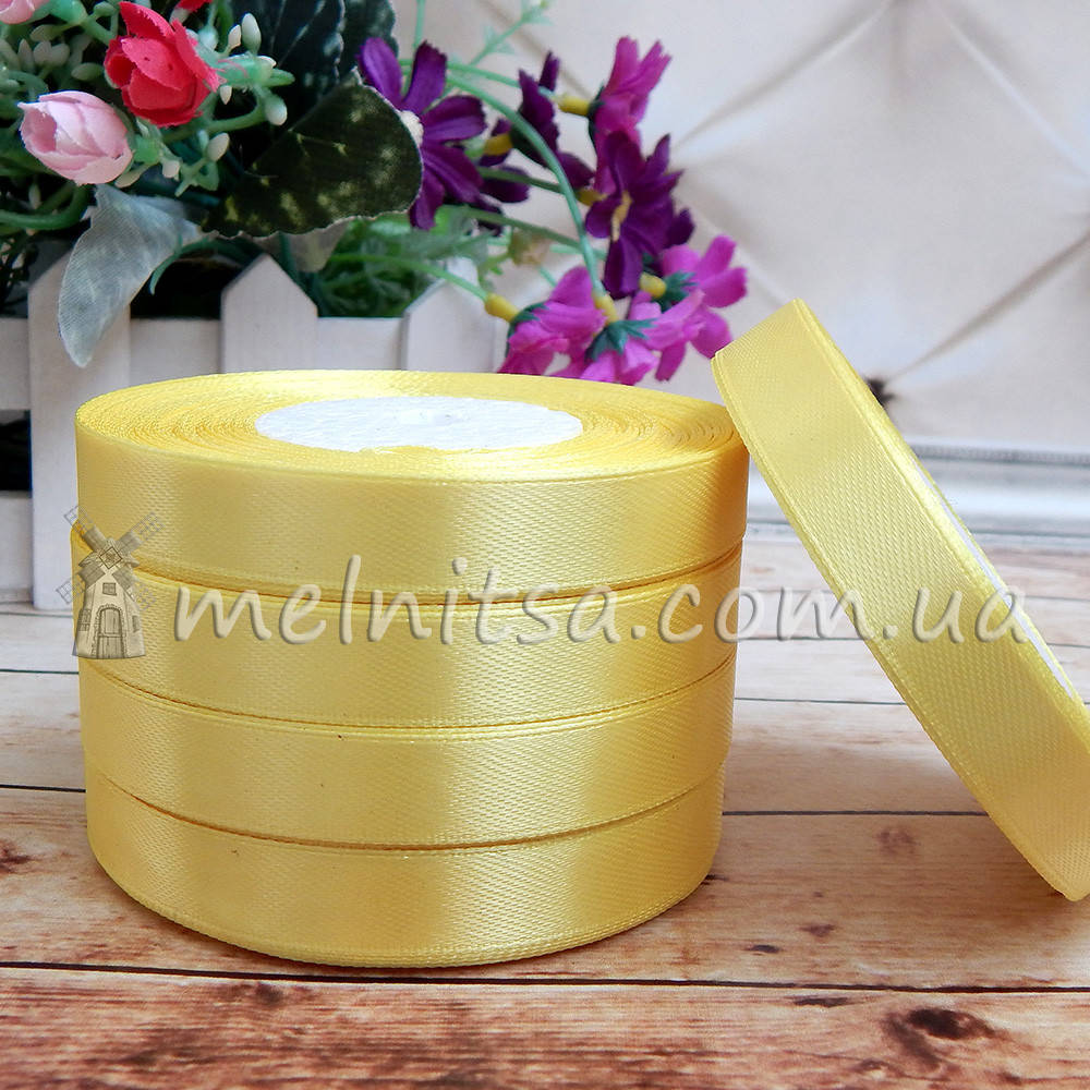 Атласная лента 1,2 см, №15 желтый, рулон 23 м
Атласная лента 1,2 см, №15 желтый, рулон 23 м