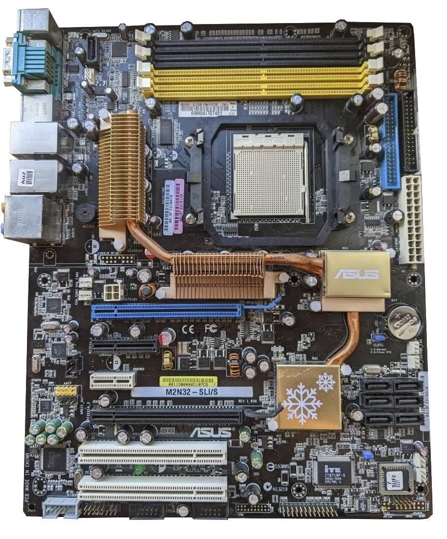 ТОПОВАЯ Плата под AMD Socket AM2 ASUS M2N32-SLI/S Понимает ЛЮБЫЕ 2ух ЯДЕРНЫЕ ПРОЦЫ до ATHLON 64 X2 6000+ 125W
ТОПОВАЯ Плата под AMD Socket AM2 ASUS M2N32-SLI/S Понимает ЛЮБЫЕ 2ух ЯДЕРНЫЕ ПРОЦЫ до ATHLON 64 X2 6000+ 125W