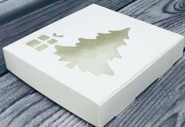 Коробка для печива, пряників з вікном, 15 см х 15 см х 3 см, Біла з ялинкою, мілований картон, Белый
Коробка для печива, пряників з вікном, 15 см х 15 см х 3 см, Біла з ялинкою, мілований картон, Белый