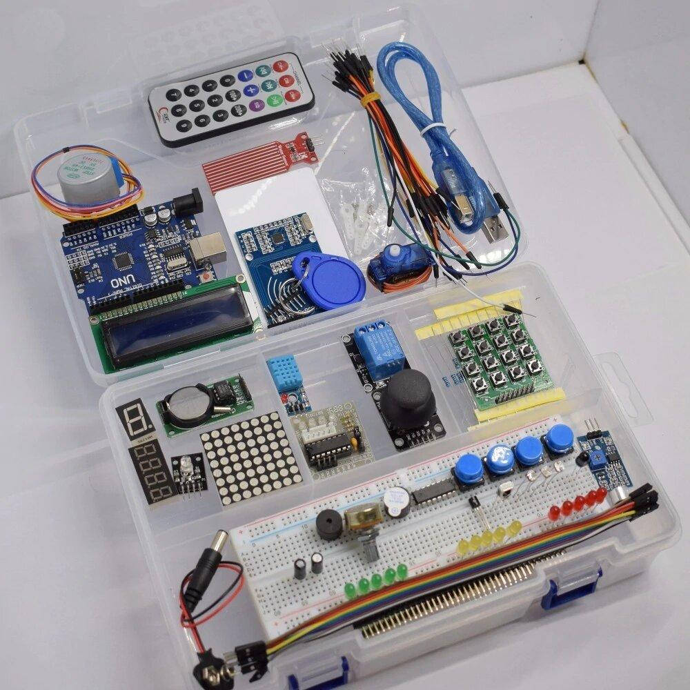 Набор Arduino Starter Kit RFID стартовый на базе Uno R3 (в кейсе)
Набор Arduino Starter Kit RFID стартовый на базе Uno R3 (в кейсе)