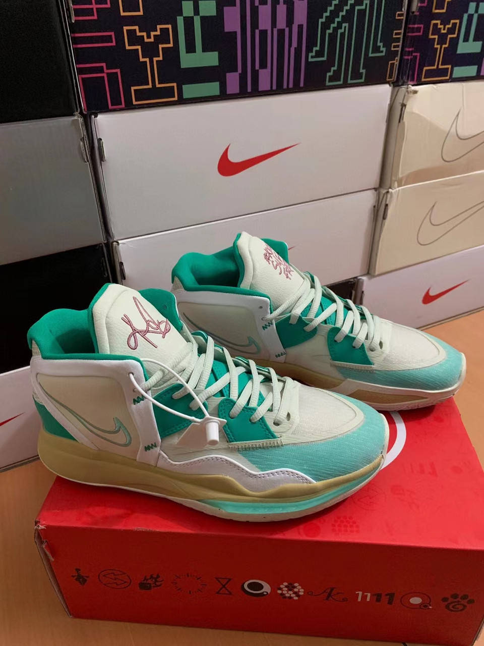 Eur36-46 Баскетбольные кроссовки Кайри 8 мужские женские Nike Kyrie Sue Fresh баскетбольні кросівки
Eur36-46 Баскетбольные кроссовки Кайри 8 мужские женские Nike Kyrie Sue Fresh баскетбольні кросівки