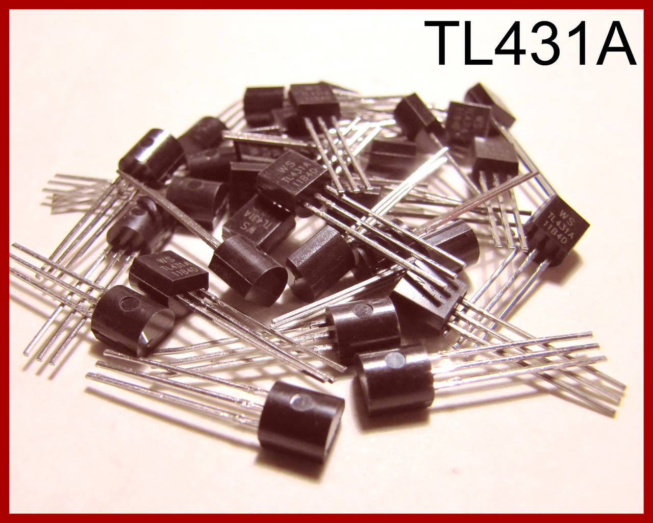 

TL431, стабилитрон регулируемый.