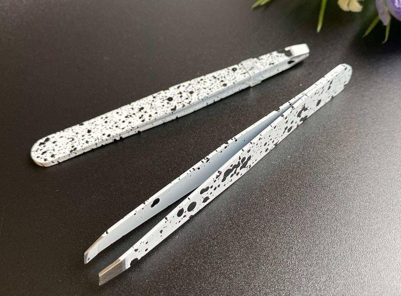 

Пинцет для бровей и ресниц ЭСТЕТ бело-черный