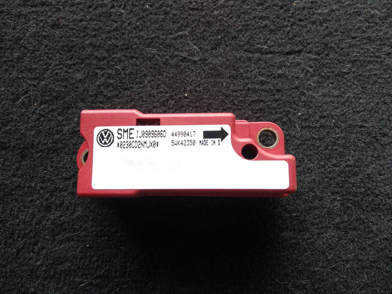 

Датчик удару airbag volkswagen VAG VW SME golf 4 1J0909606D