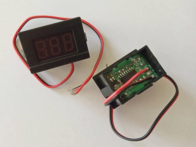 

Вольтметр цифровой 12В врезной маленький (20*30мм) /