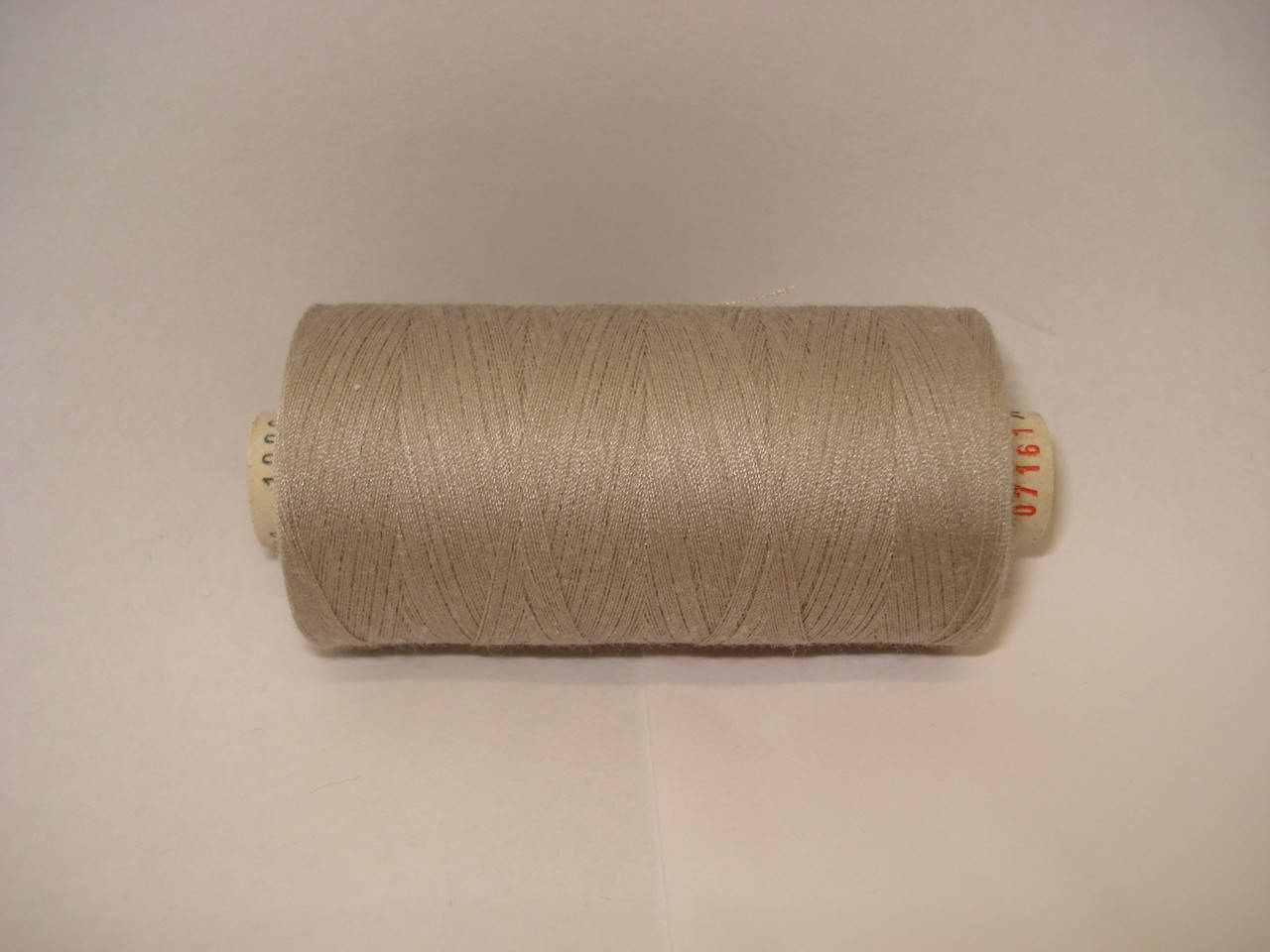 

Нитка ALTERFIL №120 1000м.col 07161 серо-бежевый
