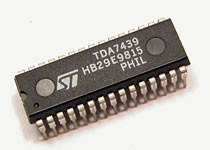 

Микросхема TDA7439 цифровой темброблок, коммутатор аудиосигнала, I2C, SDIP30