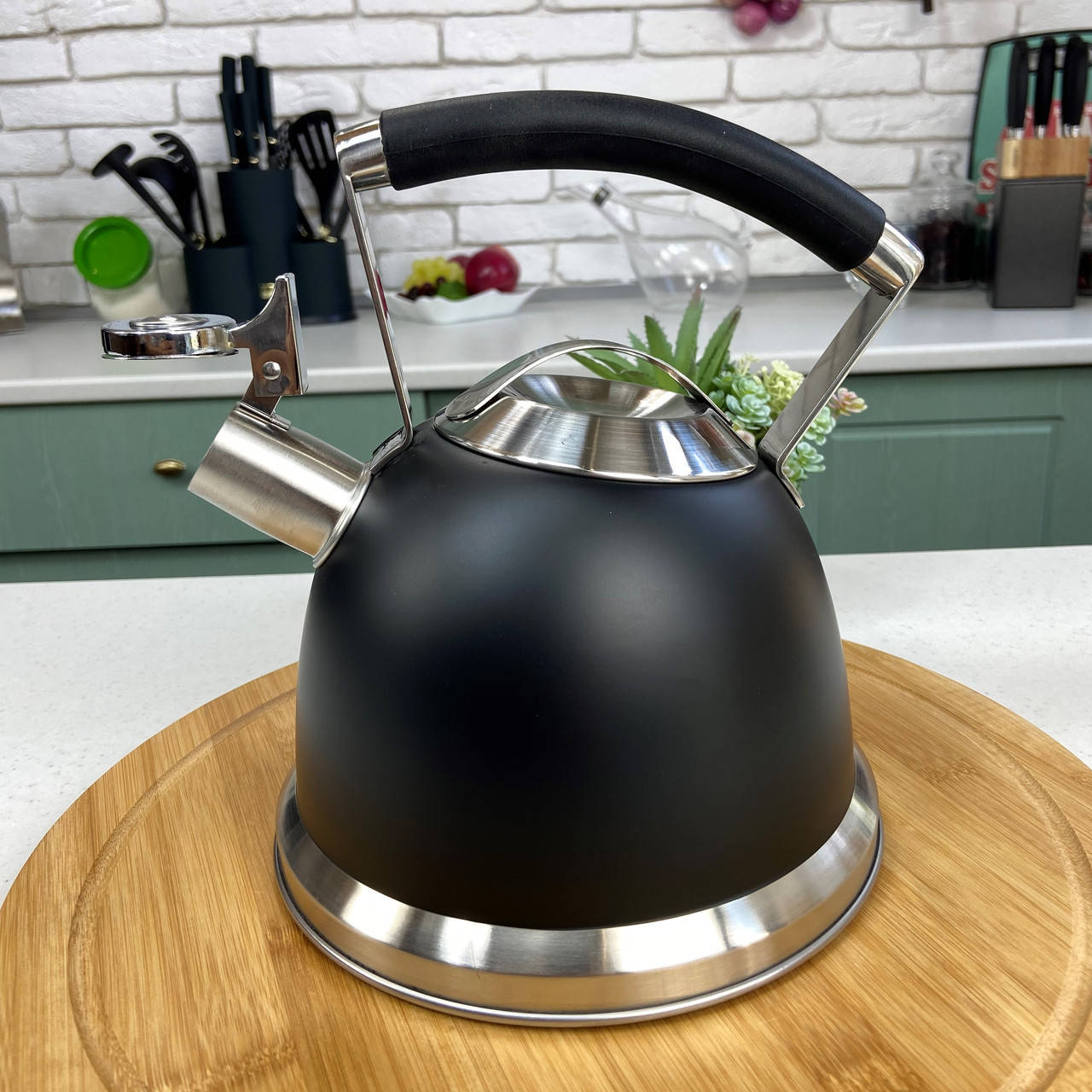 

Чайник из нержавеющей стали 2.5 L Ardesto Black Mars AR0747KS, Черный