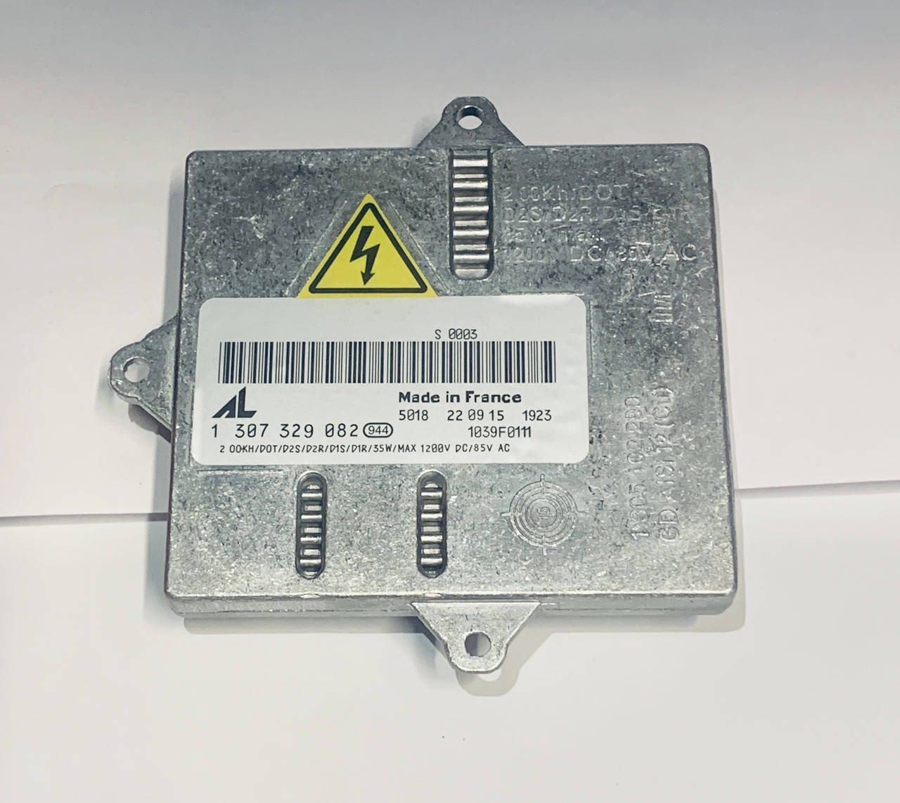 

Блок розжига ксенона 1307329082 Volkswagen BMW Audi Mersedes VW Mazda A8 TT 3 E46 E63 SL R129 C W203 S W220CL