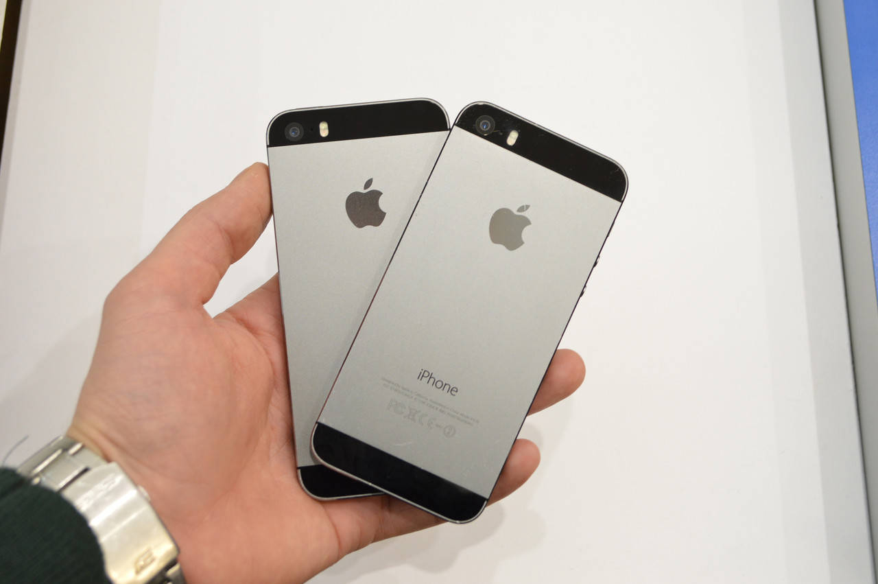 

Смартфон Apple iPhone 5s 16GB Space Gray Neverlock б/у, Серебристый