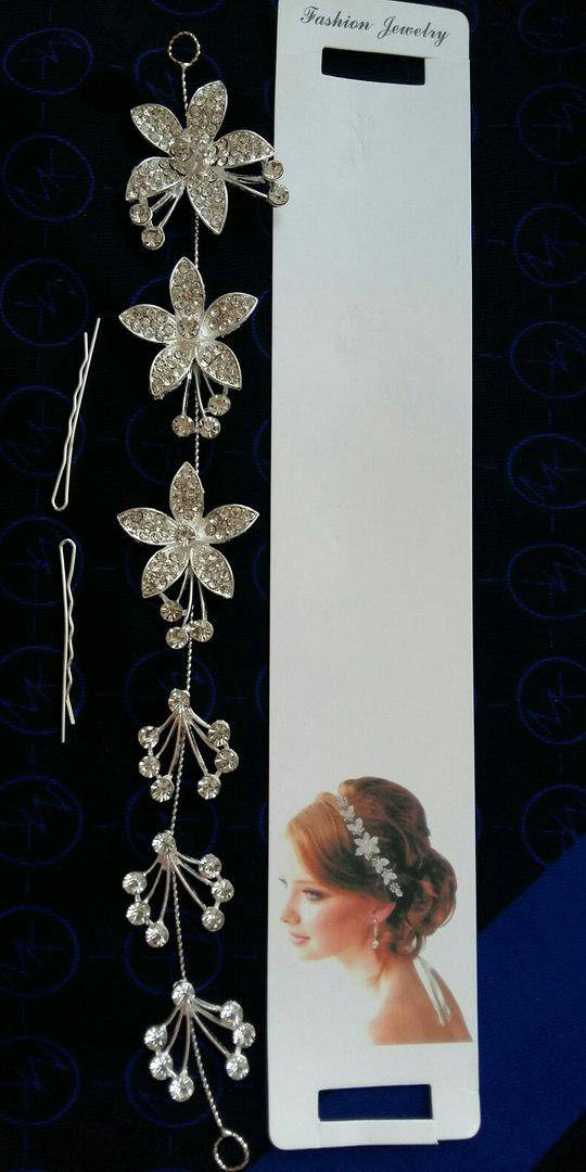 

Свадебное украшение для волос, а также к выпускному