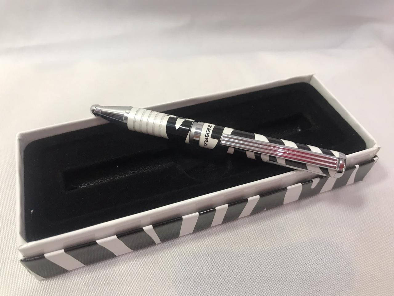 

Шариковая ручка ZEBRA "Slide SL-F1" 41864