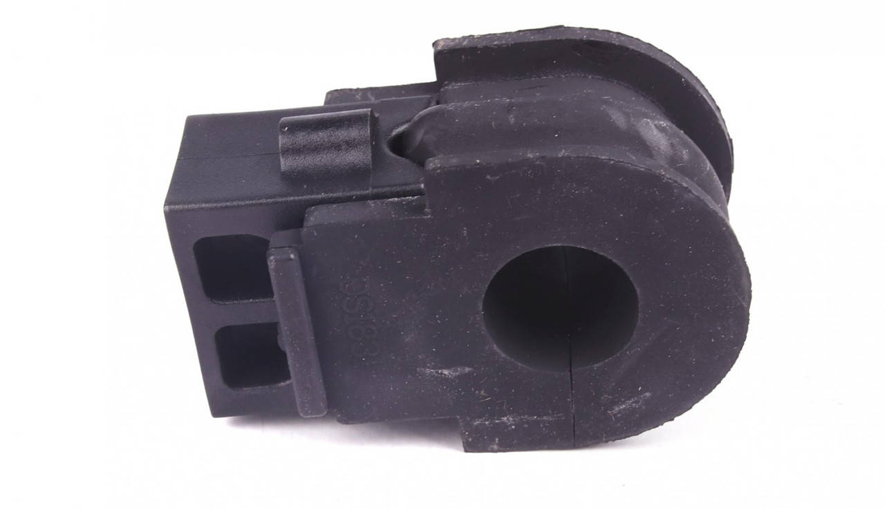 

Втулка стабилизатора на Nissan Leaf, Juke